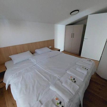 Nautica Apartments&Studios Pestani Luaran gambar