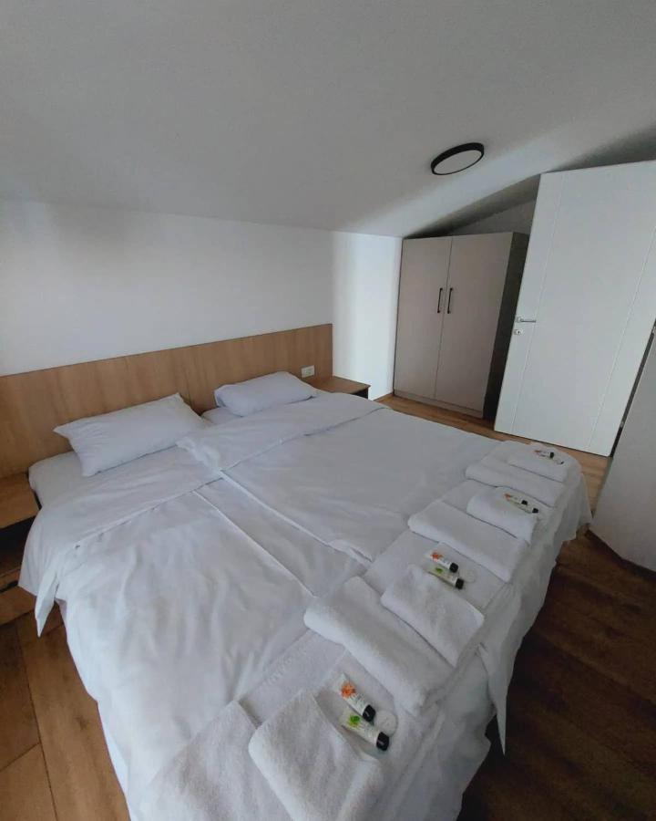 Nautica Apartments&Studios Pestani Luaran gambar
