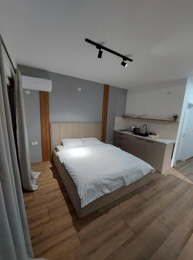 Nautica Apartments&Studios Pestani Luaran gambar
