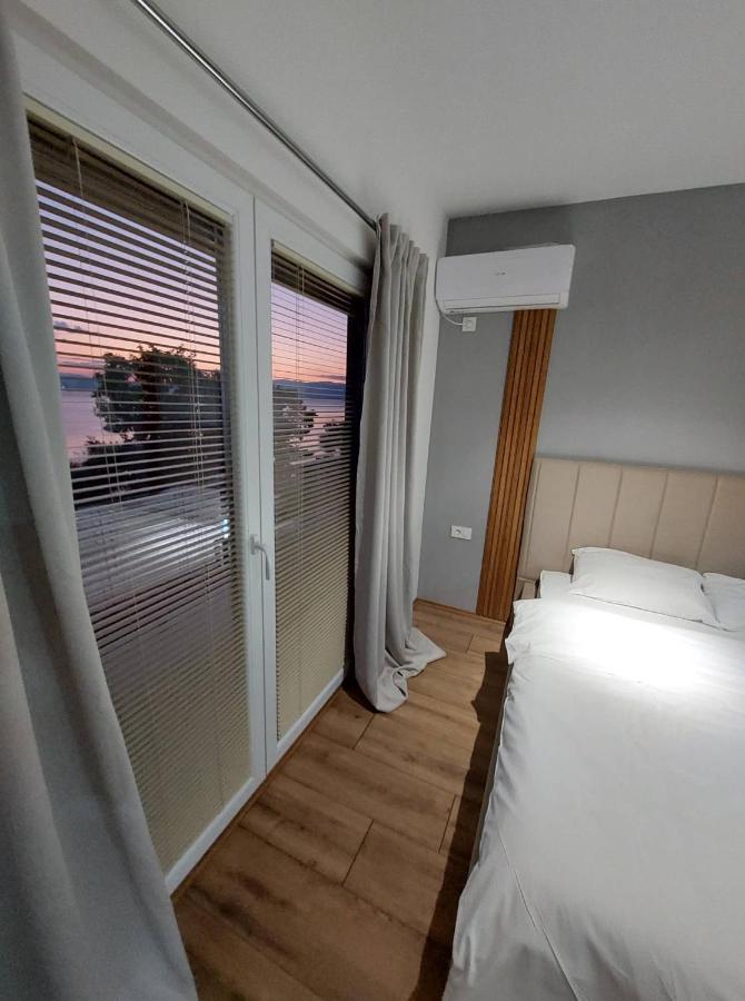 Nautica Apartments&Studios Pestani Luaran gambar