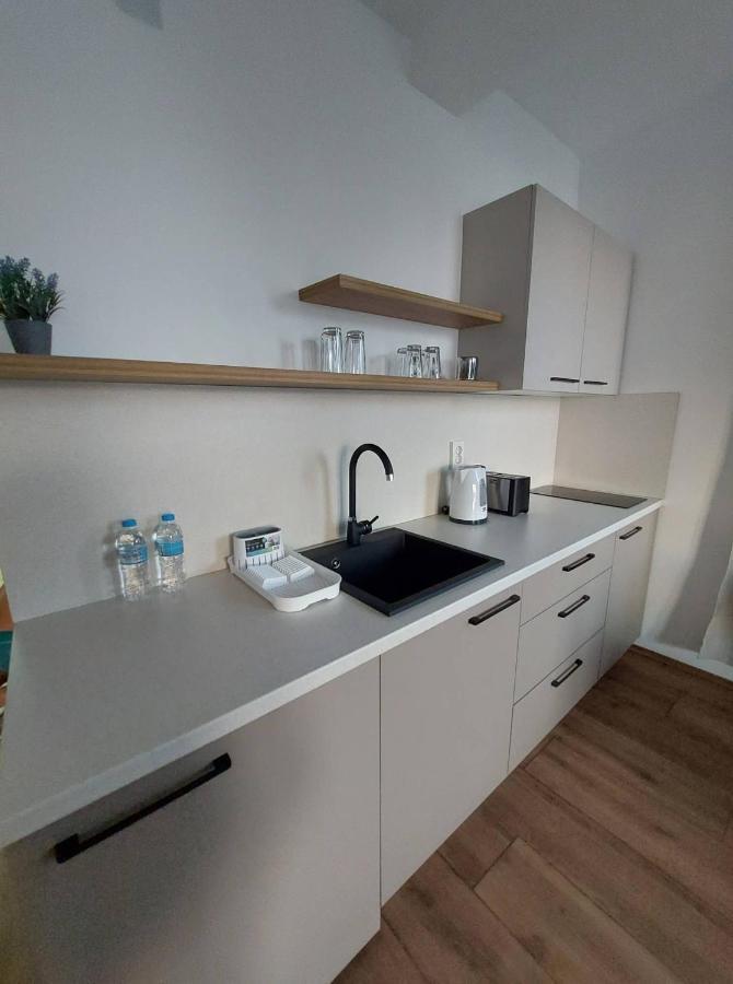 Nautica Apartments&Studios Pestani Luaran gambar