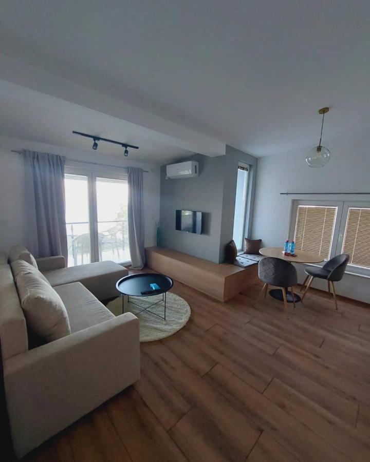 Nautica Apartments&Studios Pestani Luaran gambar