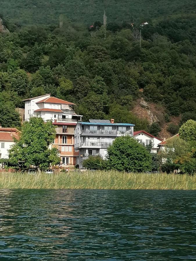 Nautica Apartments&Studios Pestani Luaran gambar
